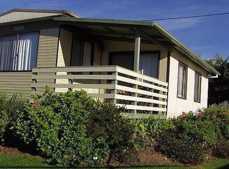  Bicheno Cabin Park - Accommodation Sunshine Coast 3