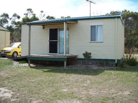 Sunset Beach Cabins - Accommodation Sunshine Coast 2