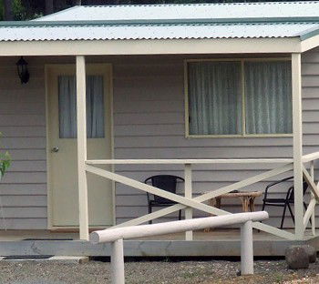 Southport Hotel And Caravan Park - Accommodation Sunshine Coast 3