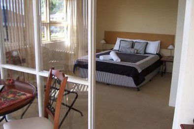 Menai Hotel - Accommodation Sunshine Coast 2