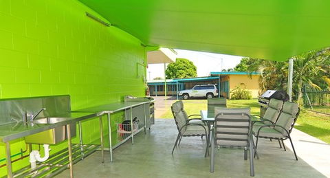 Mareeba Lodge Motel - Accommodation Sunshine Coast 3