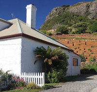 Captains Cottage - Accommodation Sunshine Coast