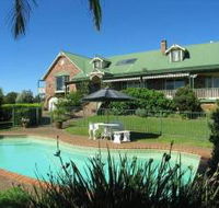 The Lodge - Far Meadow - Accommodation Sunshine Coast