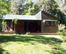 Red Dog Retreat - Accommodation Sunshine Coast 0