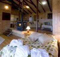 Treetops Seaview Montville - Accommodation Sunshine Coast