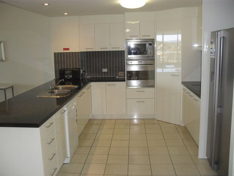 Pandanus Mooloolaba - Accommodation Sunshine Coast 2