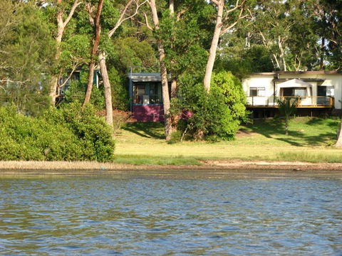 South Coast Holiday Cottages - Accommodation Sunshine Coast 1