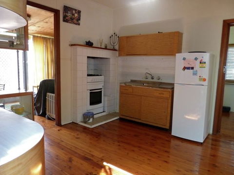 South Coast Holiday Cottages - Accommodation Sunshine Coast 2