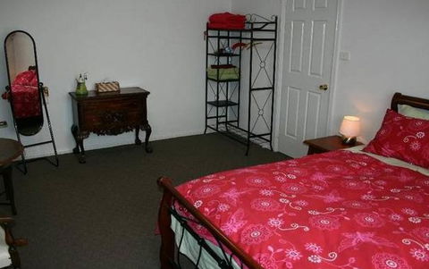 Christmas Tree Cottage - Accommodation Sunshine Coast 1