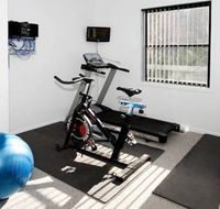 Ballarat Views Executive House - Accommodation Sunshine Coast