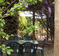 Emeu Inn Bed  Breakfast - Accommodation Sunshine Coast