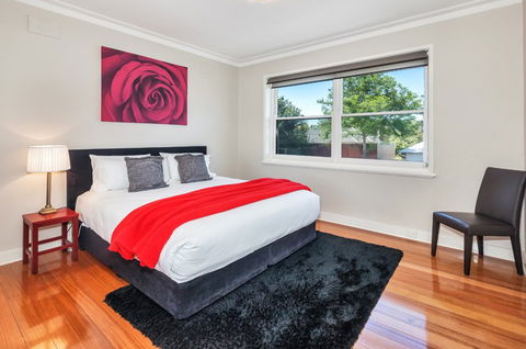 Lake Wendouree Luxury Apartments - Accommodation Sunshine Coast 5