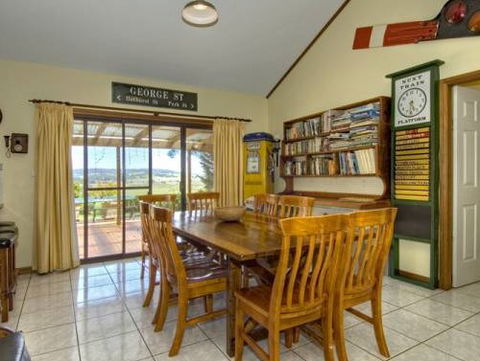 Lavender Views - Accommodation Sunshine Coast 3