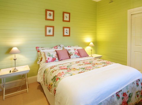 Blooms In Berry - Accommodation Sunshine Coast 4