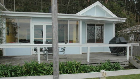 A Lake House At Burrill Lake - Accommodation Sunshine Coast 5