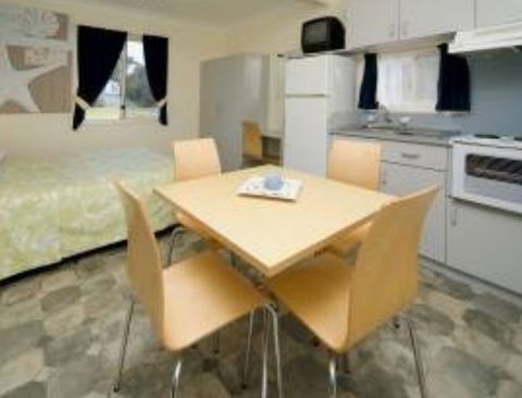 Burrill Lake Tourist Park - Accommodation Sunshine Coast 0