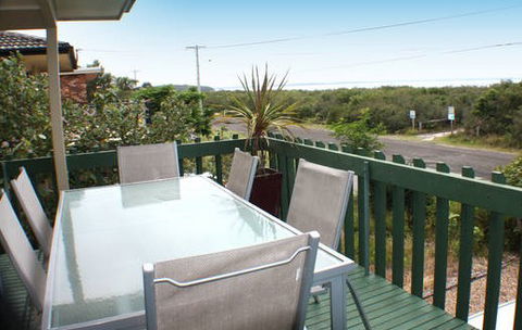 Callala Beach Front - Accommodation Sunshine Coast 5