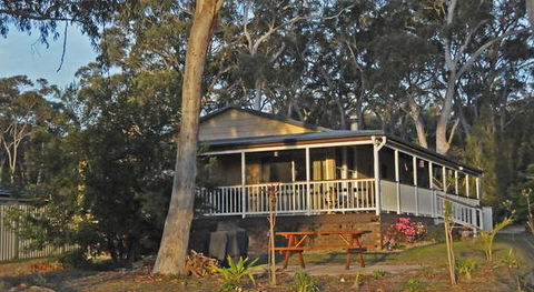Bush And Bay Cottage - Accommodation Sunshine Coast 5