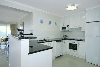 145 On The Parade - Accommodation Sunshine Coast 3