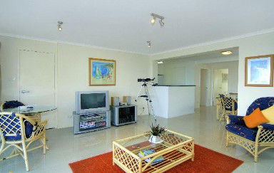 145 On The Parade - Accommodation Sunshine Coast 4