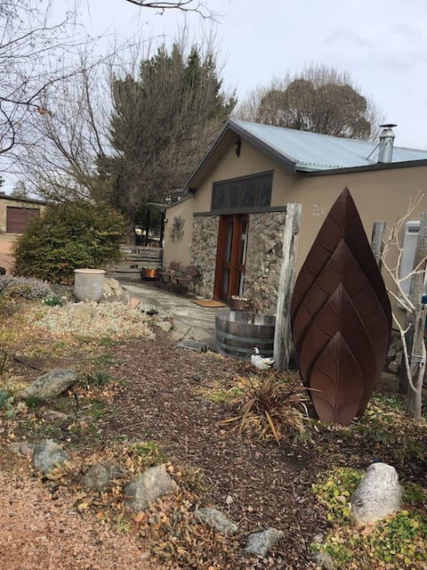 Glenelm Guest Cottage - Accommodation Sunshine Coast 7