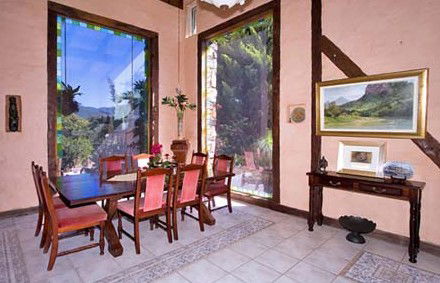 Castle On The Hill Bed And Breakfast - Accommodation Sunshine Coast 0