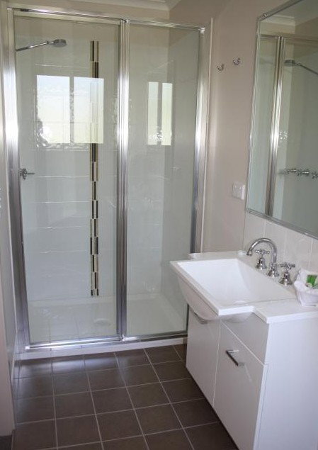 Bowlo Holiday Cabins - Accommodation Sunshine Coast 2