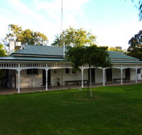 Lake Victoria Station Lodge - Accommodation Sunshine Coast