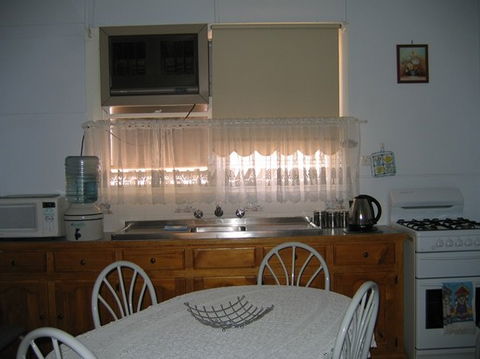 Bettys Cottage - Accommodation Sunshine Coast 2