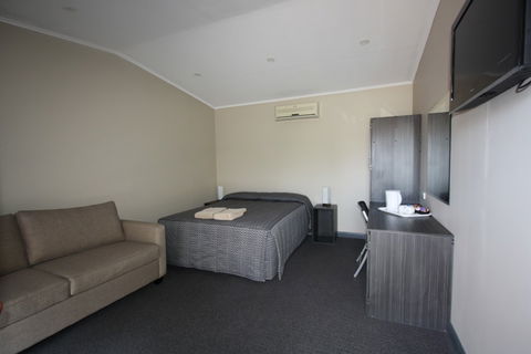 Copper City Motel - Accommodation Sunshine Coast 2