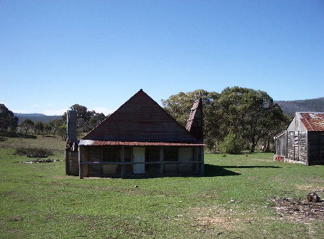 Fontenoy Farm Cottages - Accommodation Sunshine Coast 0