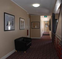Alpine Hotel - Accommodation Sunshine Coast