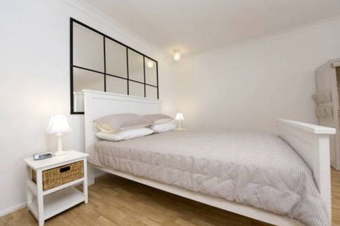 A Beach House On Sunset - Accommodation Sunshine Coast 3