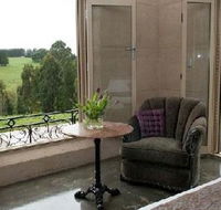 Burrawang Village Hotel - Accommodation Sunshine Coast