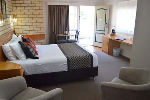 Hilltops Retreat Motor Inn - Accommodation Sunshine Coast 5