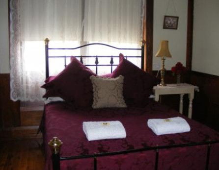 Gundagai Historic Cottages Bed And Breakfast - Accommodation Sunshine Coast 1