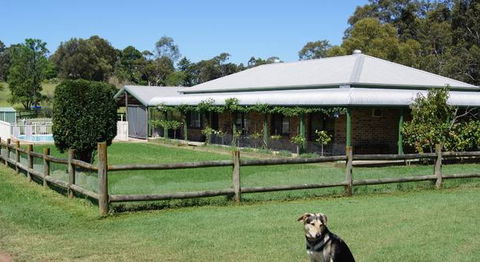 Blackthorn Hill Retreat - Accommodation Sunshine Coast 0