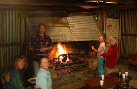 Blue Hills Farm Retreat - Accommodation Sunshine Coast 1