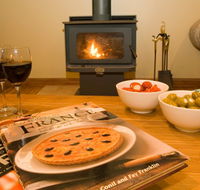 Bingle Tree Retreat - Accommodation Sunshine Coast