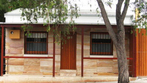 Australia Street Cottage - Accommodation Sunshine Coast 5