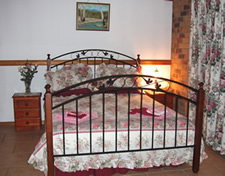 Twilight Grove Farm Bed And Breakfast  - Accommodation Sunshine Coast 4