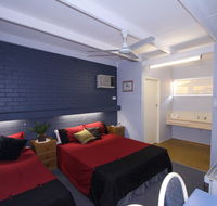 Moore Park Beach Motel - Accommodation Sunshine Coast