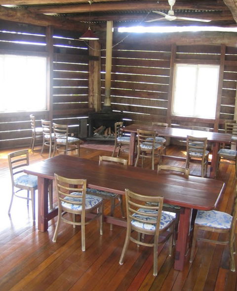 Hidden Valley Cabins - Accommodation Sunshine Coast 1