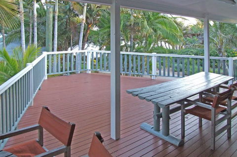 Beachfront Zilzie Holiday Home And Cottage - Accommodation Sunshine Coast 1
