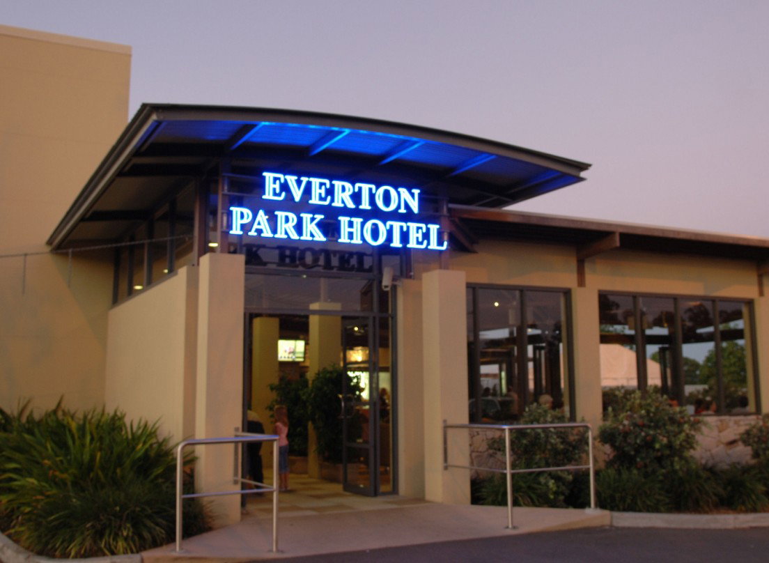 Everton Hills QLD Accommodation Sunshine Coast