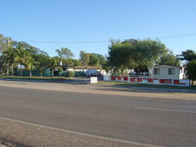 Rest Easi Motel - Accommodation Sunshine Coast 1