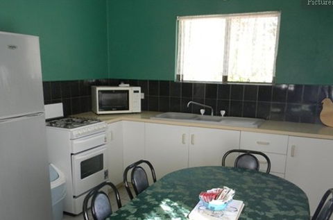Murray Gardens Country Cottages And Motel - Accommodation Sunshine Coast 2