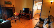 Apple Blossom Cottage - Accommodation Sunshine Coast 0