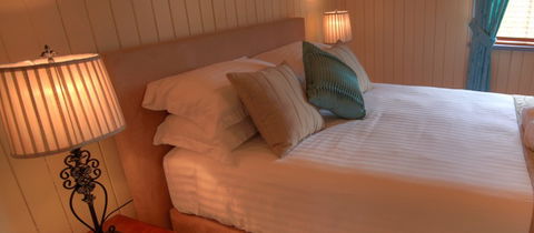 Apple Blossom Cottage - Accommodation Sunshine Coast 2