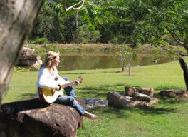 Tuckeroo Cottages And Gardens - Accommodation Sunshine Coast 3